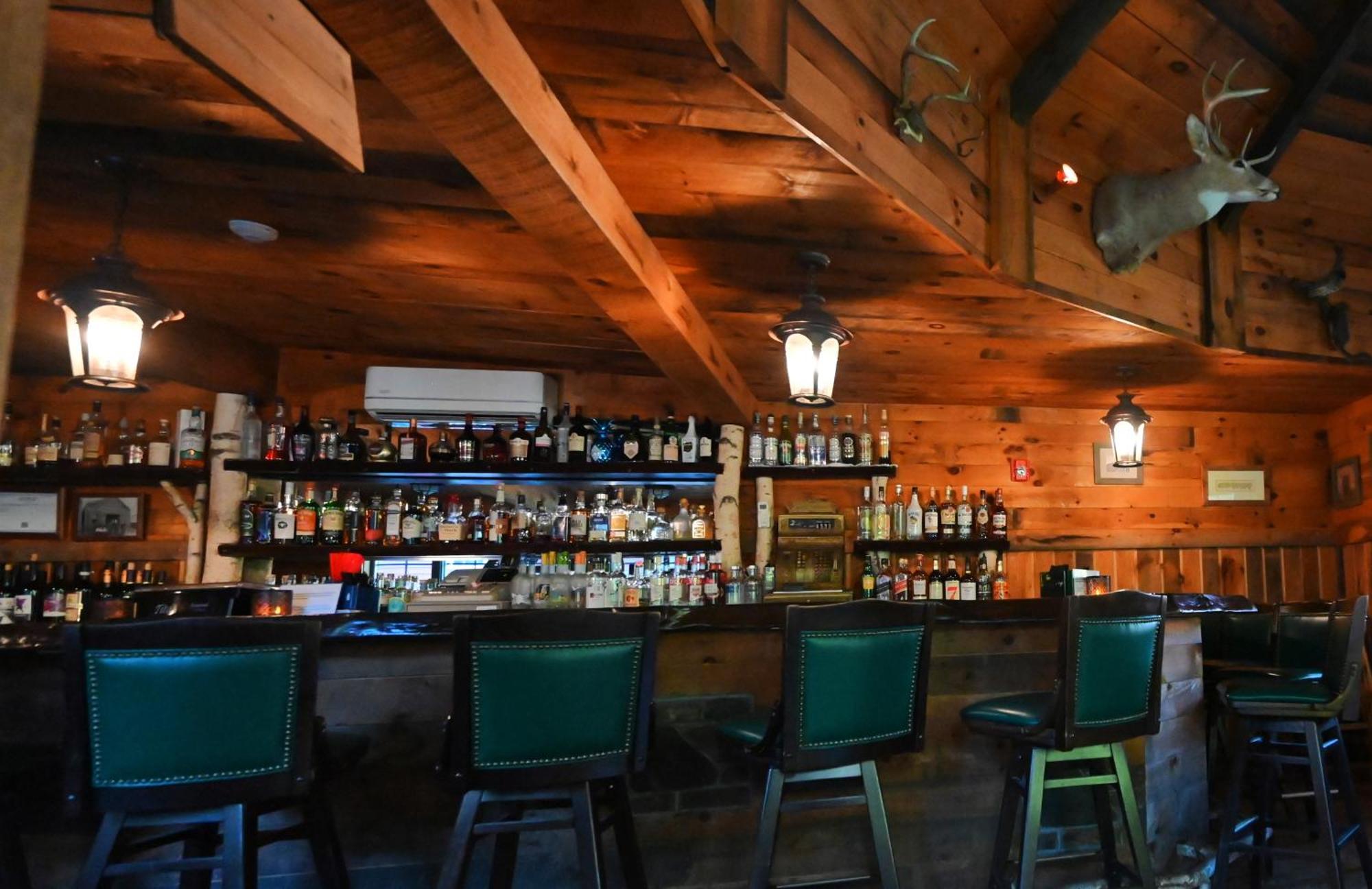 La Perla Restaurant & Country Inn Averill Park Bagian luar foto