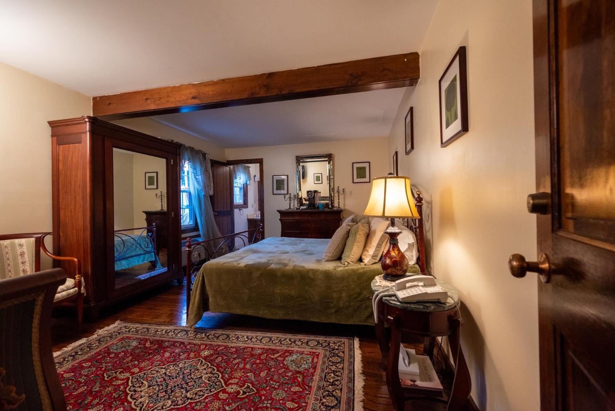 La Perla Restaurant & Country Inn Averill Park Bagian luar foto
